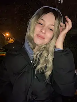 KikiWatson online show from 24, 12, 2024