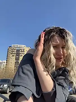 KikiWatson online show from 8, 3, 2025