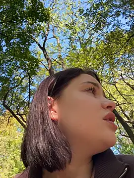 KikiWatson online show from 5, 10, 2025