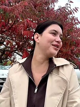 KikiWatson online show from 19, 10, 2025