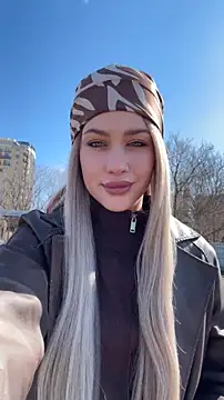 KikiWatson online show from 8, 3, 2026