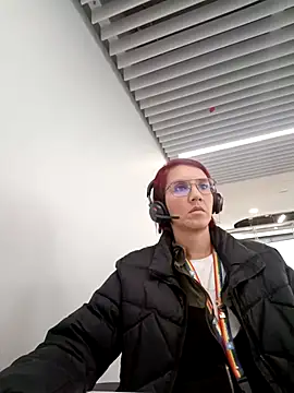 your red rose  online show from 6, 3, 2025