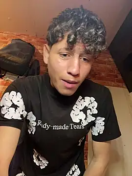 Snapshot of LatinBoysxxx chatting on 23, 5, 2026 LatinBoysxxx online show from 23, 5, 2026
