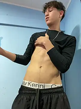 Snapshot of LatinBoysxxx chatting on 26, 5, 2026 LatinBoysxxx online show from 26, 5, 2026