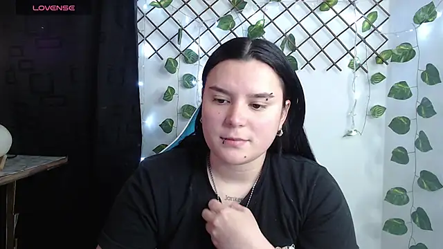 Snapshot of Nika_1_ chatting on 4, 7, 2026 Nika 1 online show from 4, 7, 2026