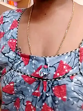 Snapshot of sneha_telugu_girl chatting on 6, 3, 2025 sneha telugu girl online show from 6, 3, 2025