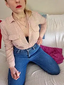 JennyCoquine online show from 23, 11, 2025