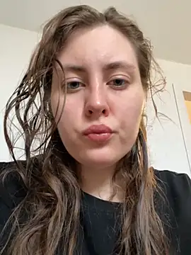 Snapshot of Topvi_ chatting on 24, 5, 2026 Topvi online show from 24, 5, 2026