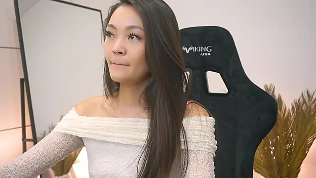 Peopleneedlove144 online show from 24, 1, 2025