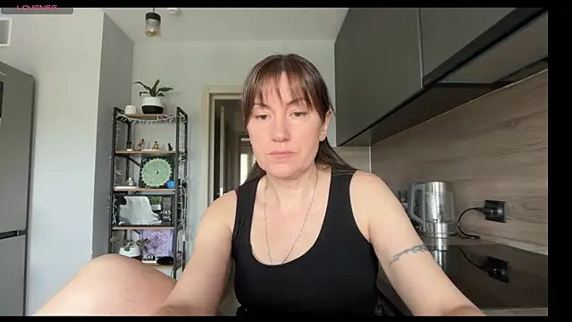 Snapshot of jainesummer chatting on 1, 6, 2026 jainesummer online show from 1, 6, 2026