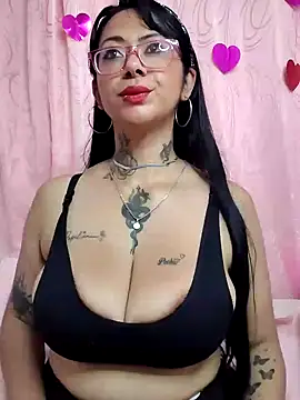 Snapshot of Saloome- chatting on 17, 2, 2025 Saloome- online show from 17, 2, 2025