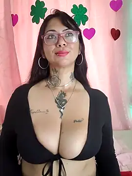 Snapshot of Saloome- chatting on 17, 3, 2025 Saloome- online show from 17, 3, 2025