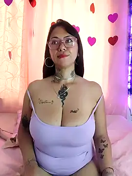Snapshot of Saloome- chatting on 19, 3, 2025 Saloome- online show from 19, 3, 2025