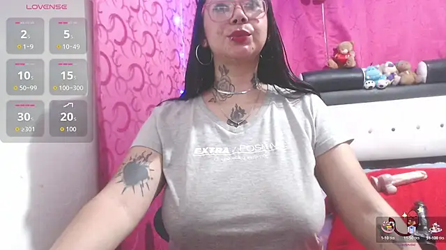 Snapshot of Saloome- chatting on 13, 9, 2025 Saloome- online show from 13, 9, 2025
