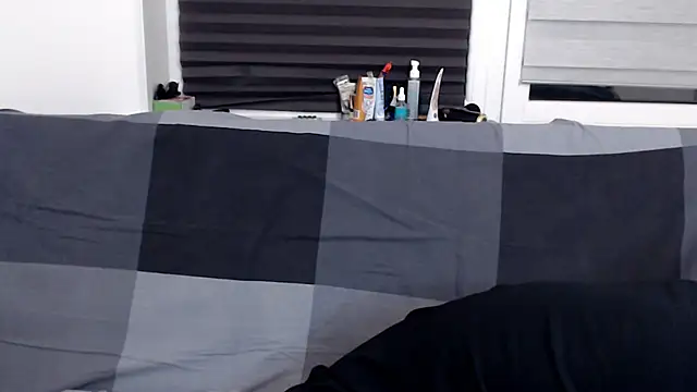 Miram Yu online show from 11, 1, 2025