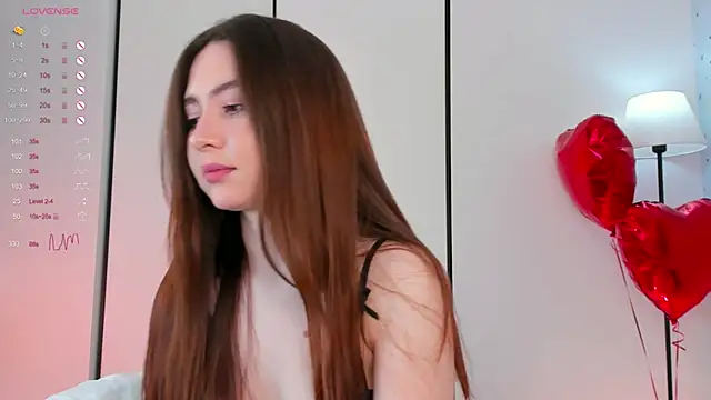 Snapshot of holyhee chatting on 23, 2, 2025 holyhee online show from 23, 2, 2025