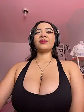 MadelineBenet online show from 2, 7, 2026