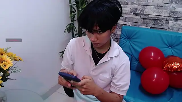 Eriol  online show from 6, 2, 2025