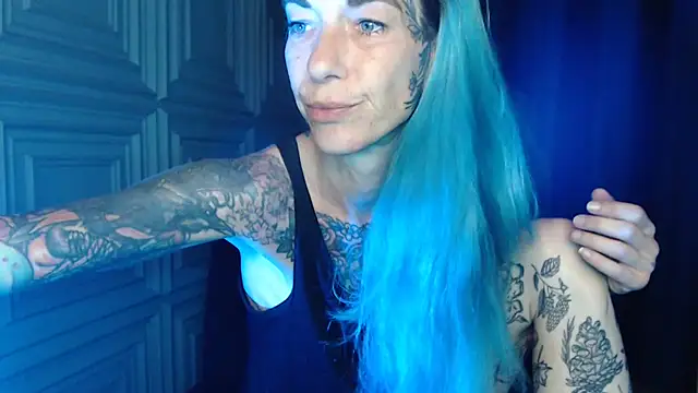 Snapshot of RavenryderUK chatting on 11, 7, 2026 RavenryderUK online show from 11, 7, 2026