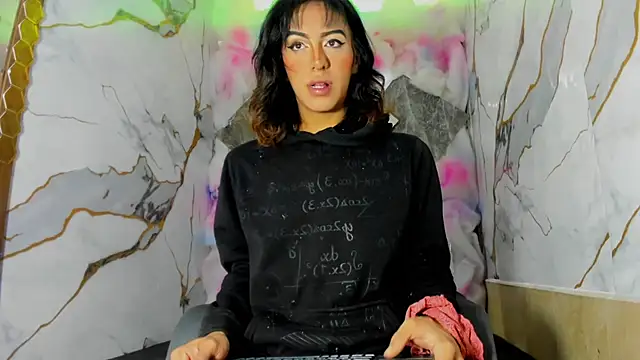 Isabella stanford2 online show from 5, 12, 2025