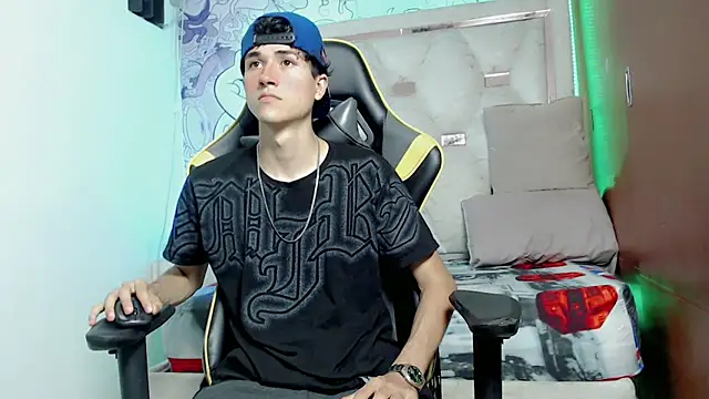 johnny cagee online show from 15, 10, 2025