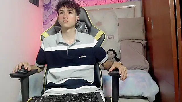 johnny cagee online show from 23, 10, 2025