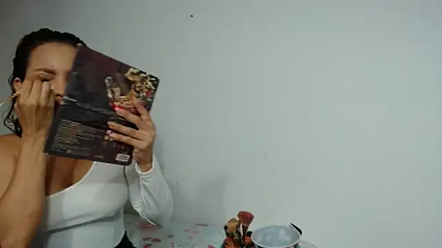 Agatha browser online show from 30, 3, 2026