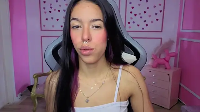 stephania t online show from 5, 2, 2026