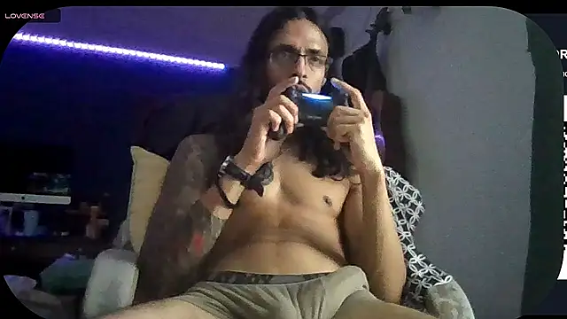 Snapshot of Donstark6669 chatting on 4, 7, 2026 Donstark6669 online show from 4, 7, 2026