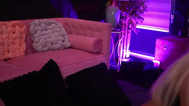 Candy Ivy online show from 20, 2, 2026