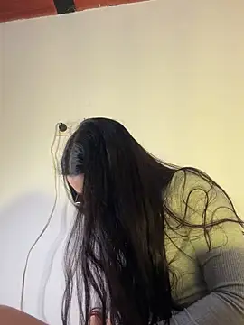 Cassie-millers online show from 19, 12, 2024