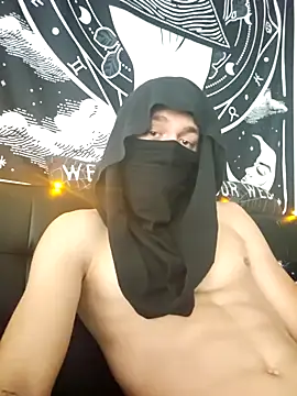 Snapshot of Gambit_69420 chatting on 19, 11, 2025 Gambit 69420 online show from 19, 11, 2025