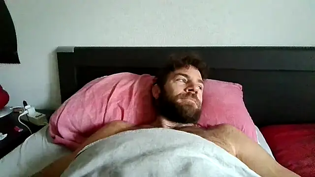 alpha-hunk online show from 2, 11, 2025