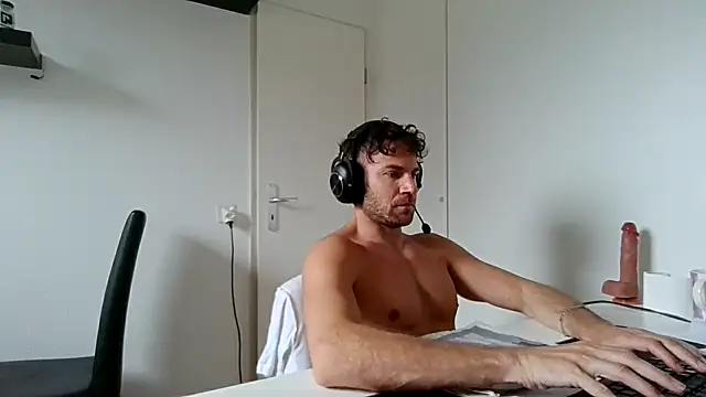 alpha-hunk online show from 10, 4, 2026