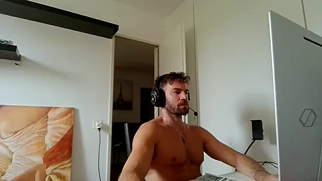 Snapshot of alpha-hunk chatting on 19, 7, 2026 alpha-hunk online show from 19, 7, 2026