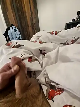 Snapshot of NiceBone000 chatting on 3, 1, 2025 NiceBone000 online show from 3, 1, 2025