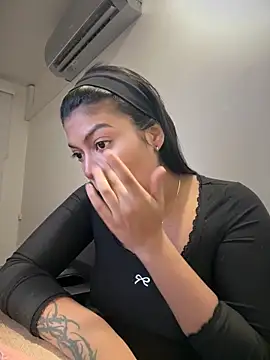 jennifer oliveira online show from 18, 12, 2025