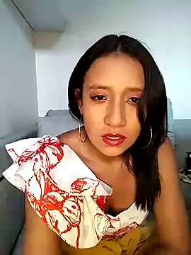 Snapshot of cami_victoria chatting on 12, 12, 2024 cami victoria online show from 12, 12, 2024