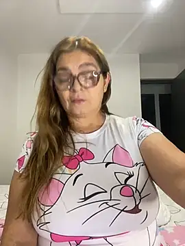 AntonellaAlondra4 online show from 4, 1, 2025