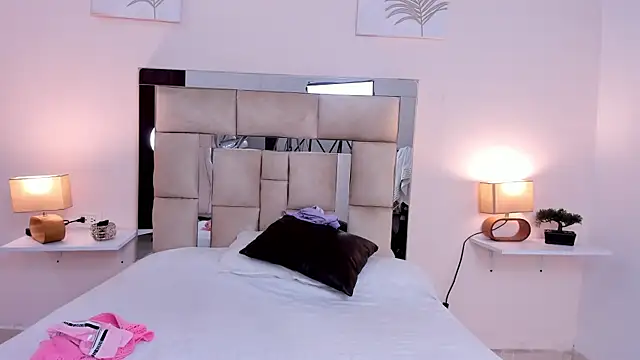 Snapshot of saraandstiven chatting on 21, 3, 2025 saraandstiven online show from 21, 3, 2025