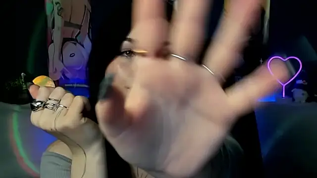 Snapshot of AkiraKatsu chatting on 12, 12, 2024 AkiraKatsu online show from 12, 12, 2024
