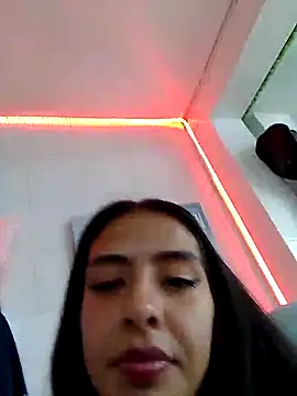 Snapshot of Alisson_420 chatting on 3, 11, 2025 Alisson 420 online show from 3, 11, 2025