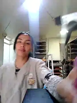 Snapshot of Alisson_420 chatting on 29, 11, 2025 Alisson 420 online show from 29, 11, 2025