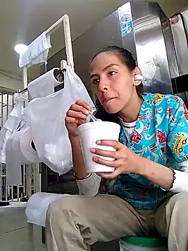 Snapshot of Alisson_420 chatting on 2, 12, 2025 Alisson 420 online show from 2, 12, 2025