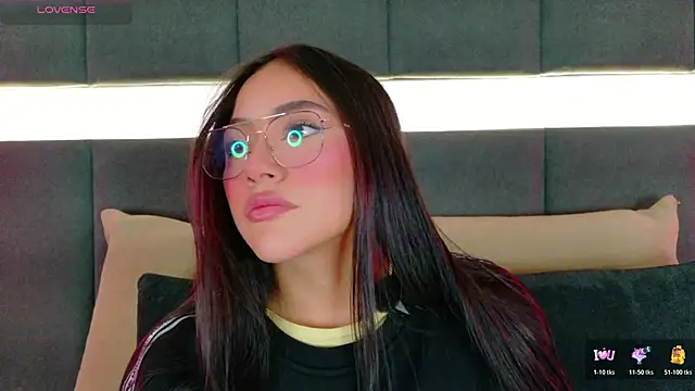 Snapshot of nicolle_pierce chatting on 24, 10, 2025 nicolle pierce online show from 24, 10, 2025