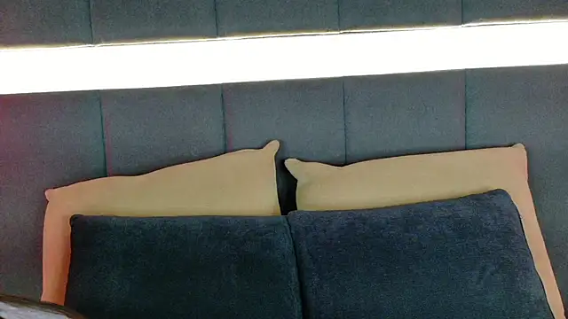 Snapshot of nicolle_pierce chatting on 27, 10, 2025 nicolle pierce online show from 27, 10, 2025