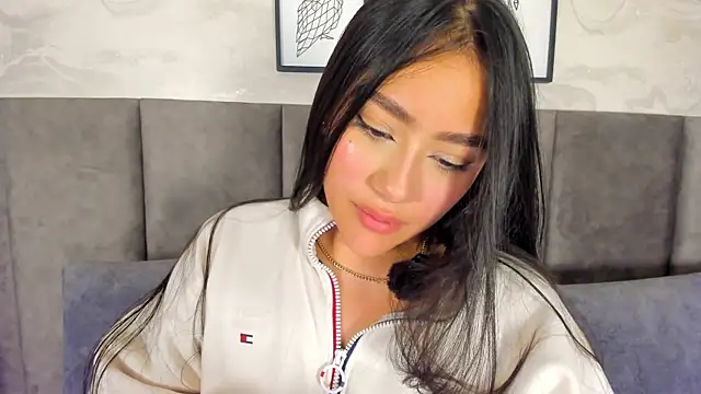 Snapshot of nicolle_pierce chatting on 18, 12, 2025 nicolle pierce online show from 18, 12, 2025