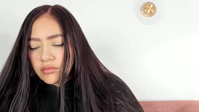 Snapshot of nicolle_pierce chatting on 2, 2, 2026 nicolle pierce online show from 2, 2, 2026