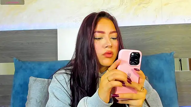 nicolle pierce online show from 24, 3, 2026