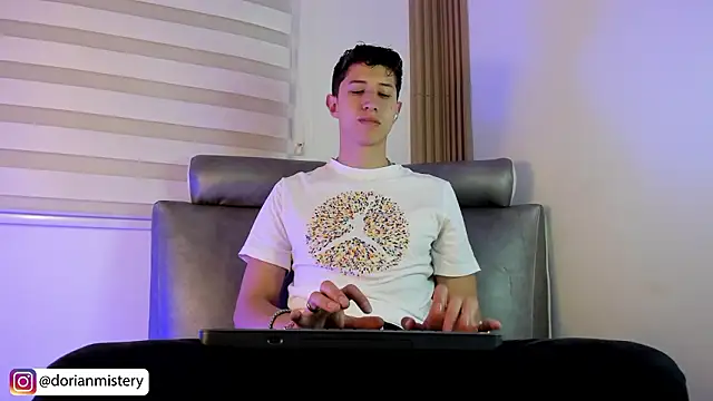 Dorianmistery2322  online show from 14, 2, 2026